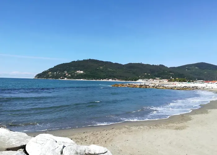 Marelunae Tra Liguria E Toscana Relax Arte Cultura アパート